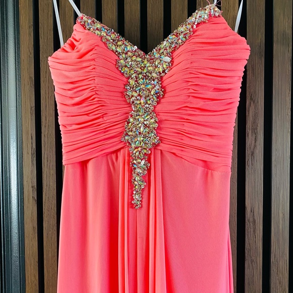Prom/wedding/ bridesmaids dress - Picture 6 of 11